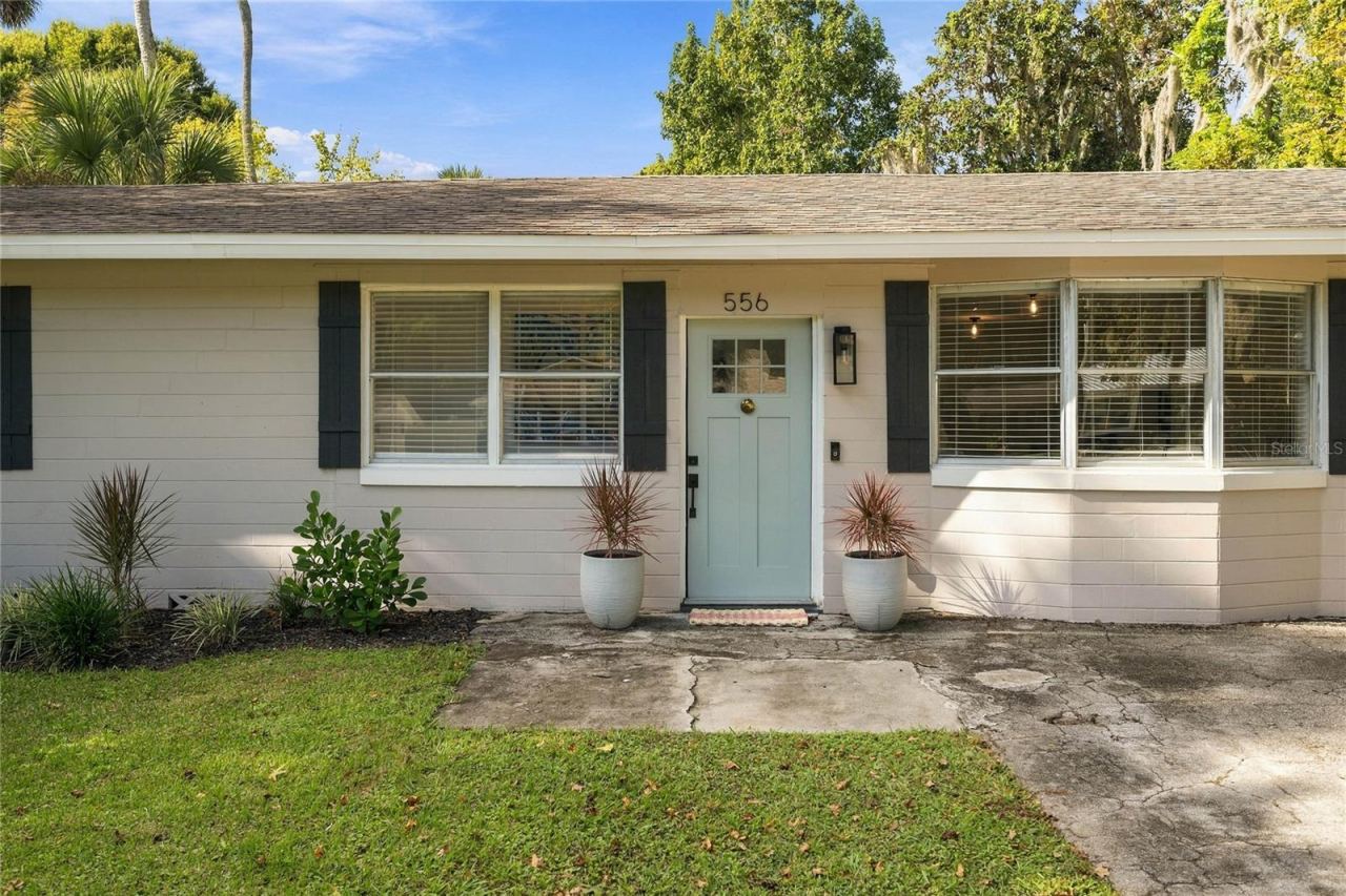 Photo 3 of 556 Oliver Dr, New Smyrna Beach, FL 32168