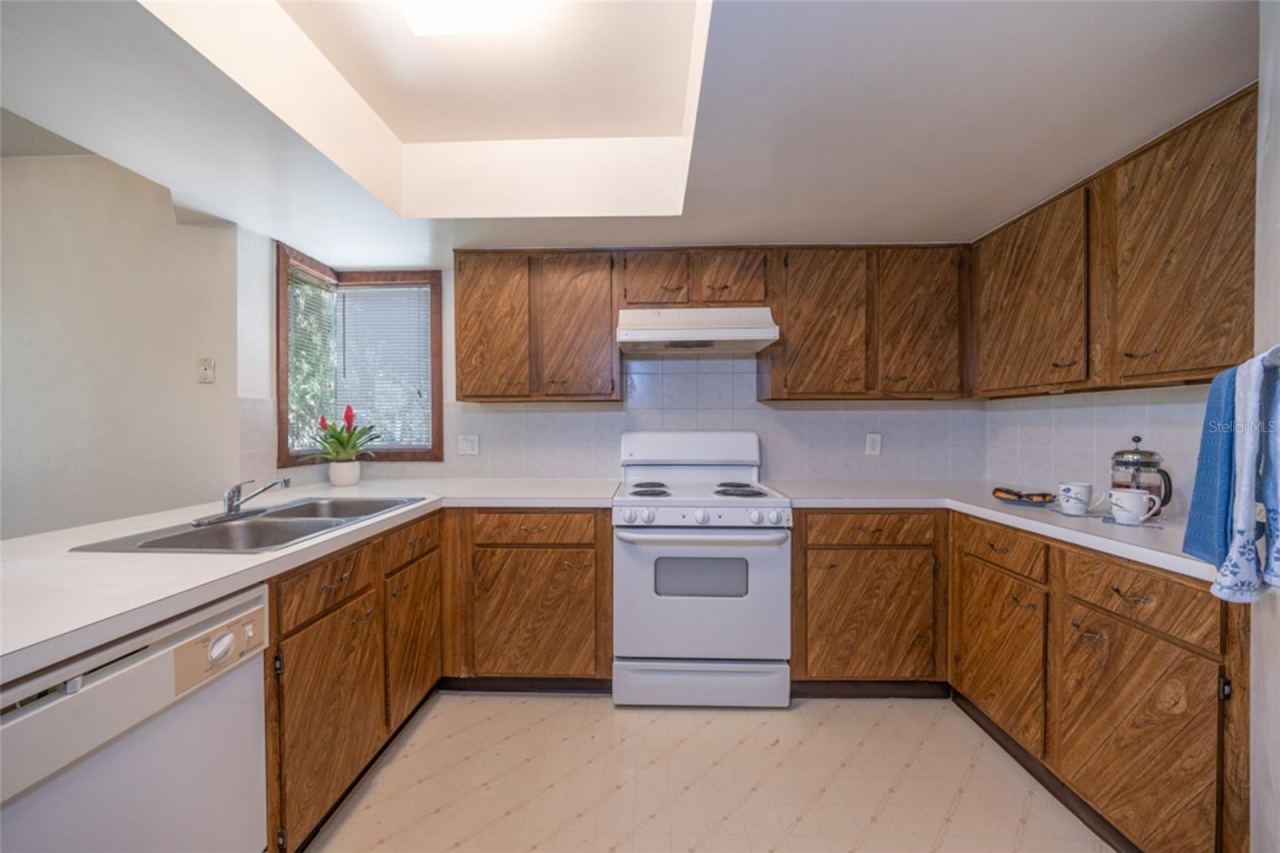 Photo 4 of 12 Fairways Cir #12, Palm Coast, FL 32137