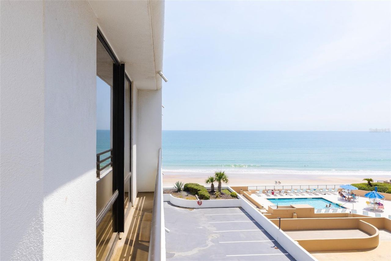 Photo 5 of 3013 S Atlantic Ave #4020, Daytona Beach Shores, FL 32118
