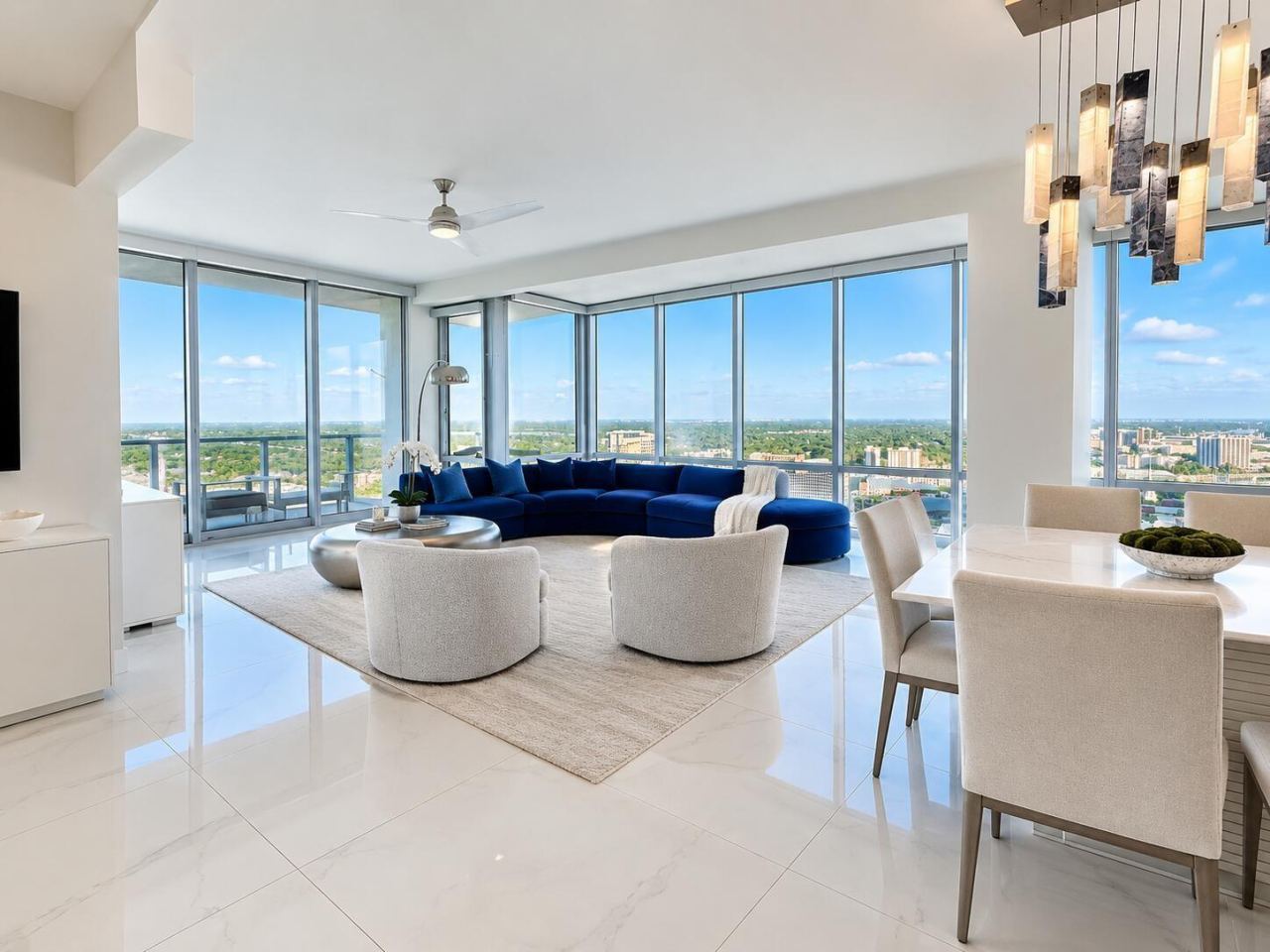 Photo 2 of 150 E Robinson St #29b, Orlando, FL 32801