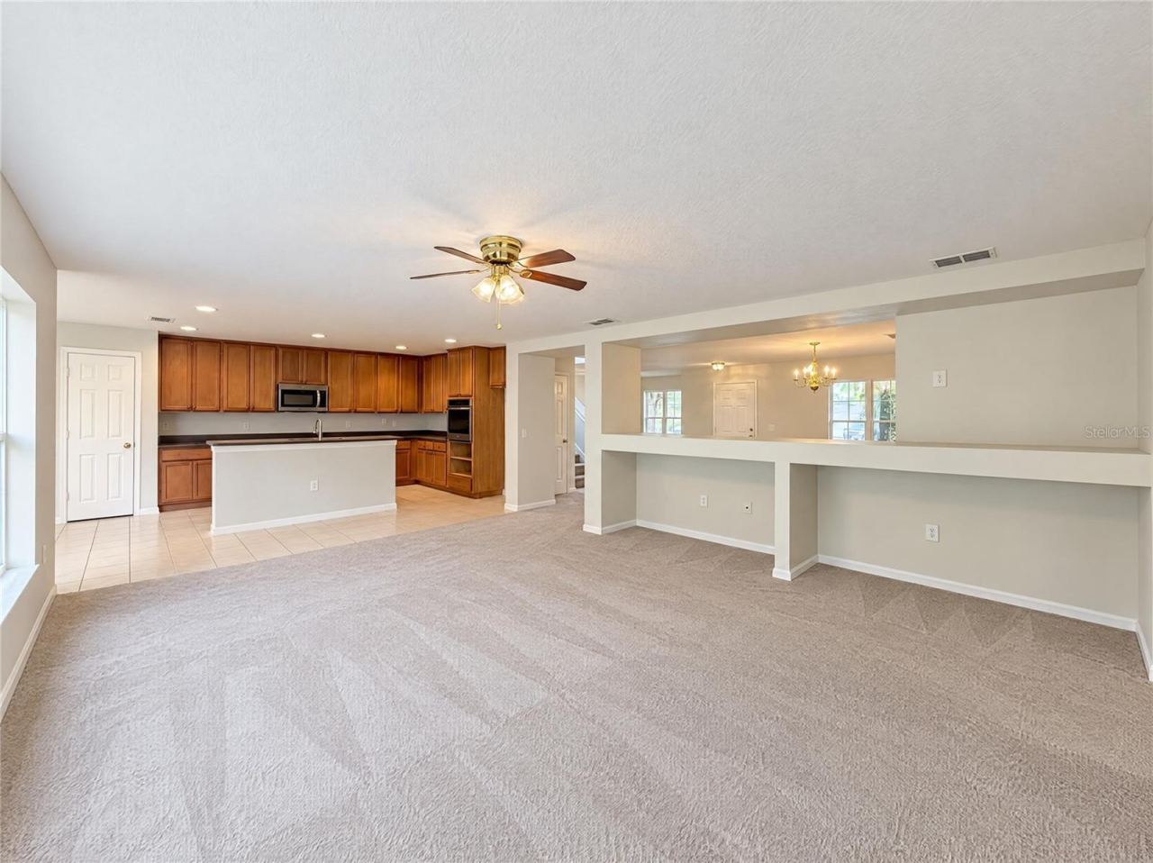Photo 3 of 2474 Mallow Oak Ct, Apopka, FL 32712