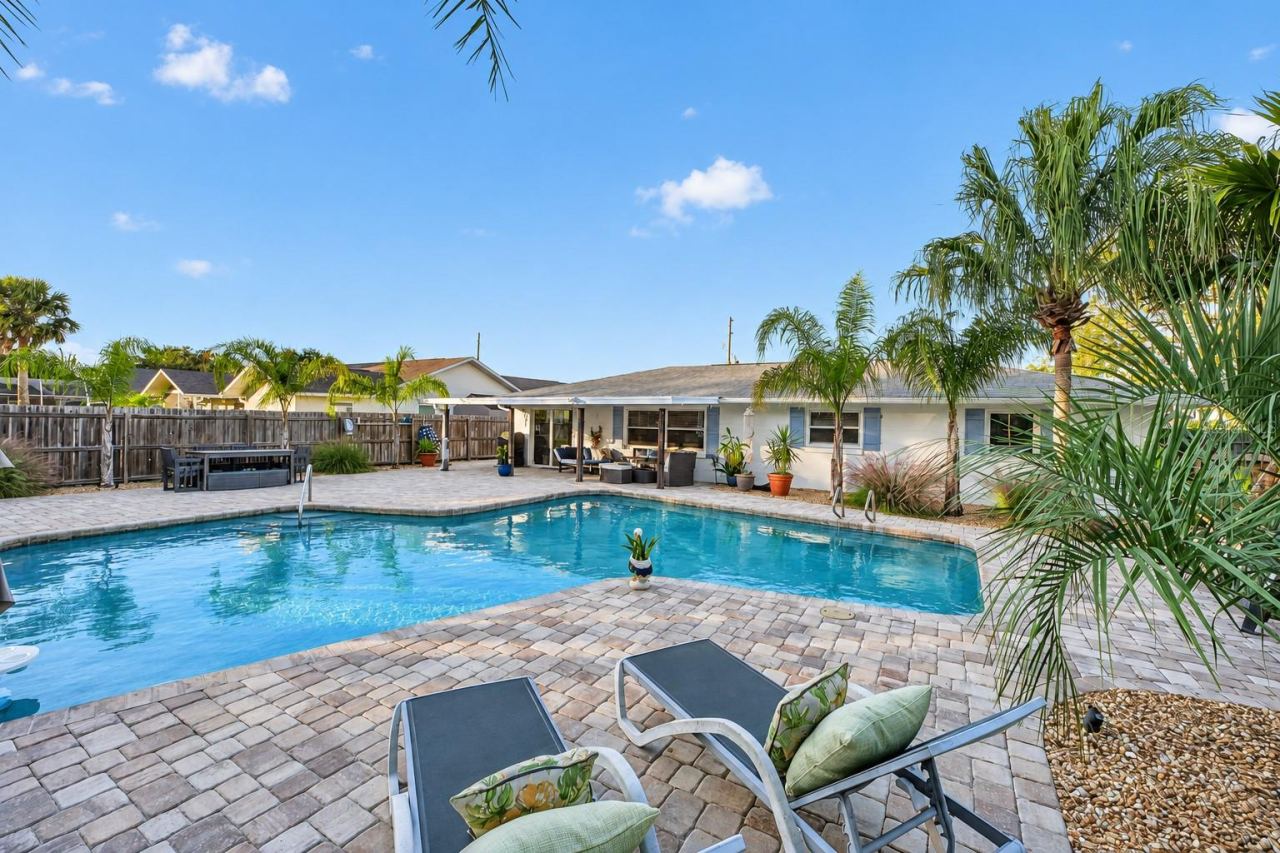 Photo 4 of 110 Cunningham Dr, New Smyrna Beach, FL 32168