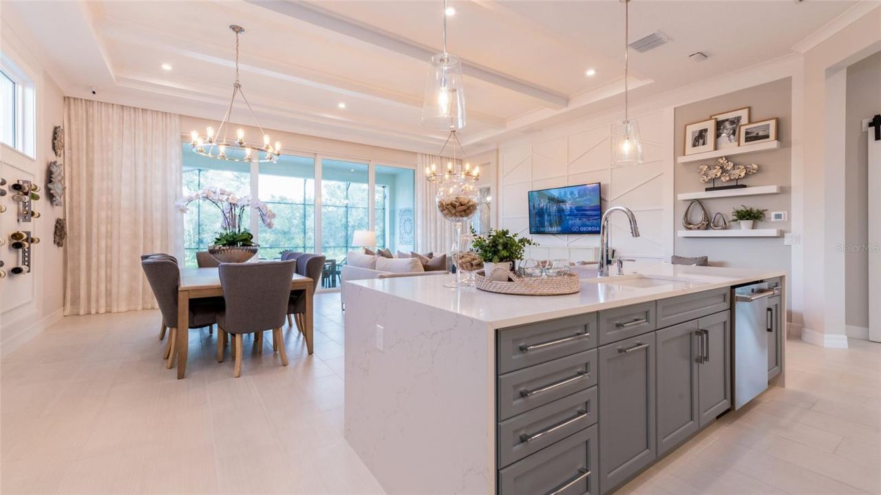 Photo 5 of 1021 Liliana Dr, Deland, FL 32724