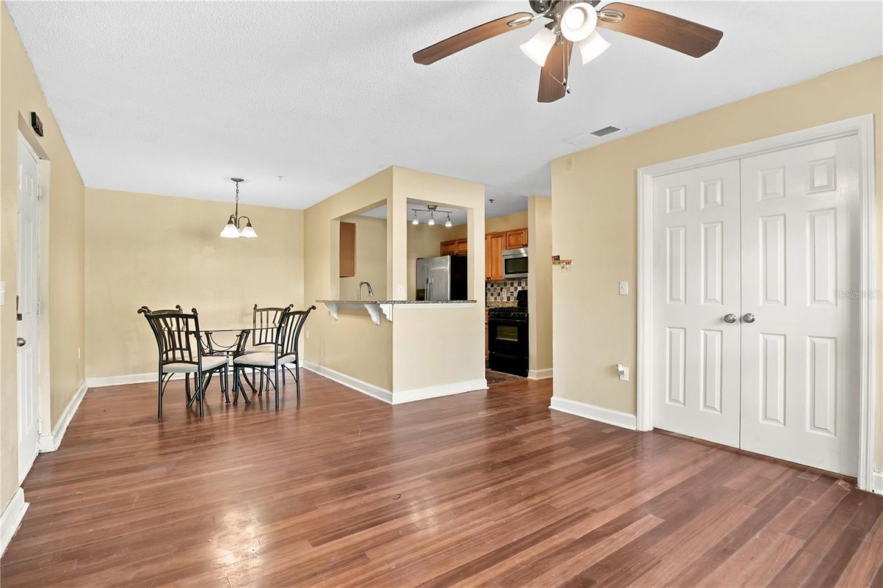 Photo 5 of 2031 Dixie Belle Dr #2031m, Orlando, FL 32812