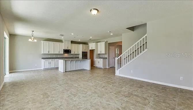 Photo 4 of 3931 Island Green Way, Orlando, FL 32824