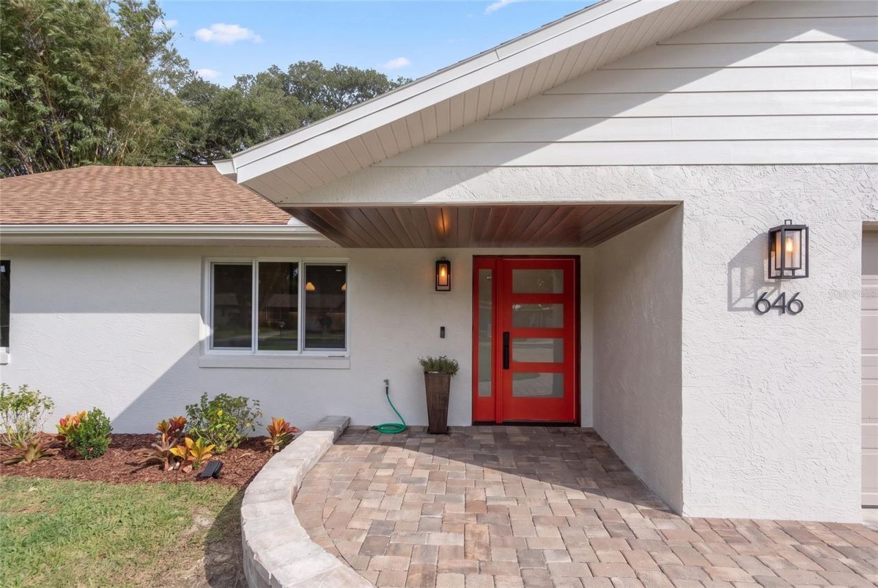 Photo 5 of 646 Yupon Ave, New Smyrna Beach, FL 32169