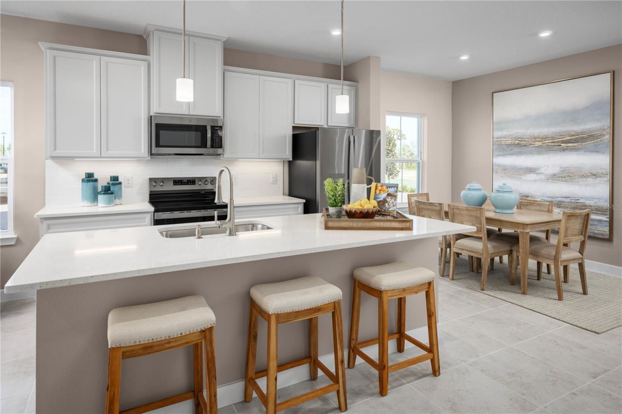 Photo 4 of 647 Highfalls Ave, Debary, FL 32713