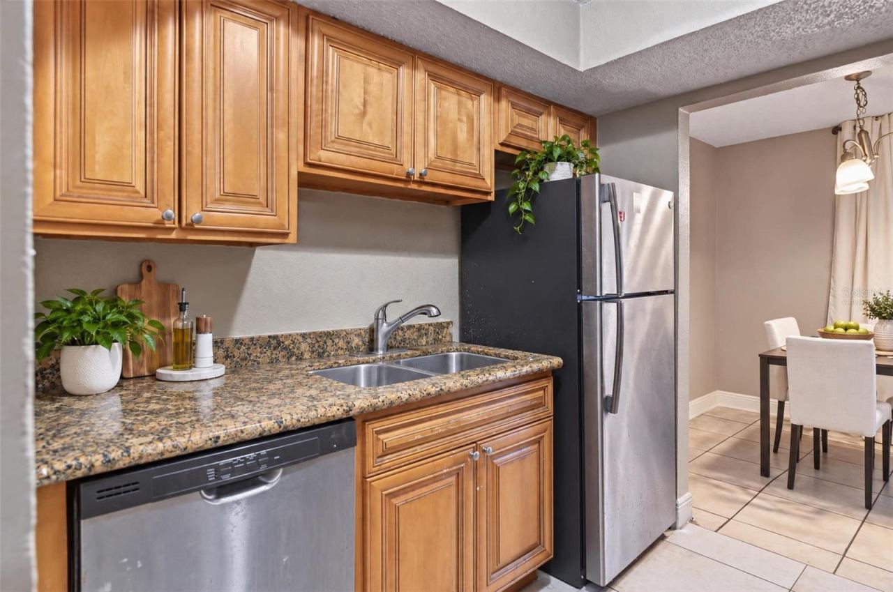 Photo 5 of 4709 S Texas Ave #4709b, Orlando, FL 32839