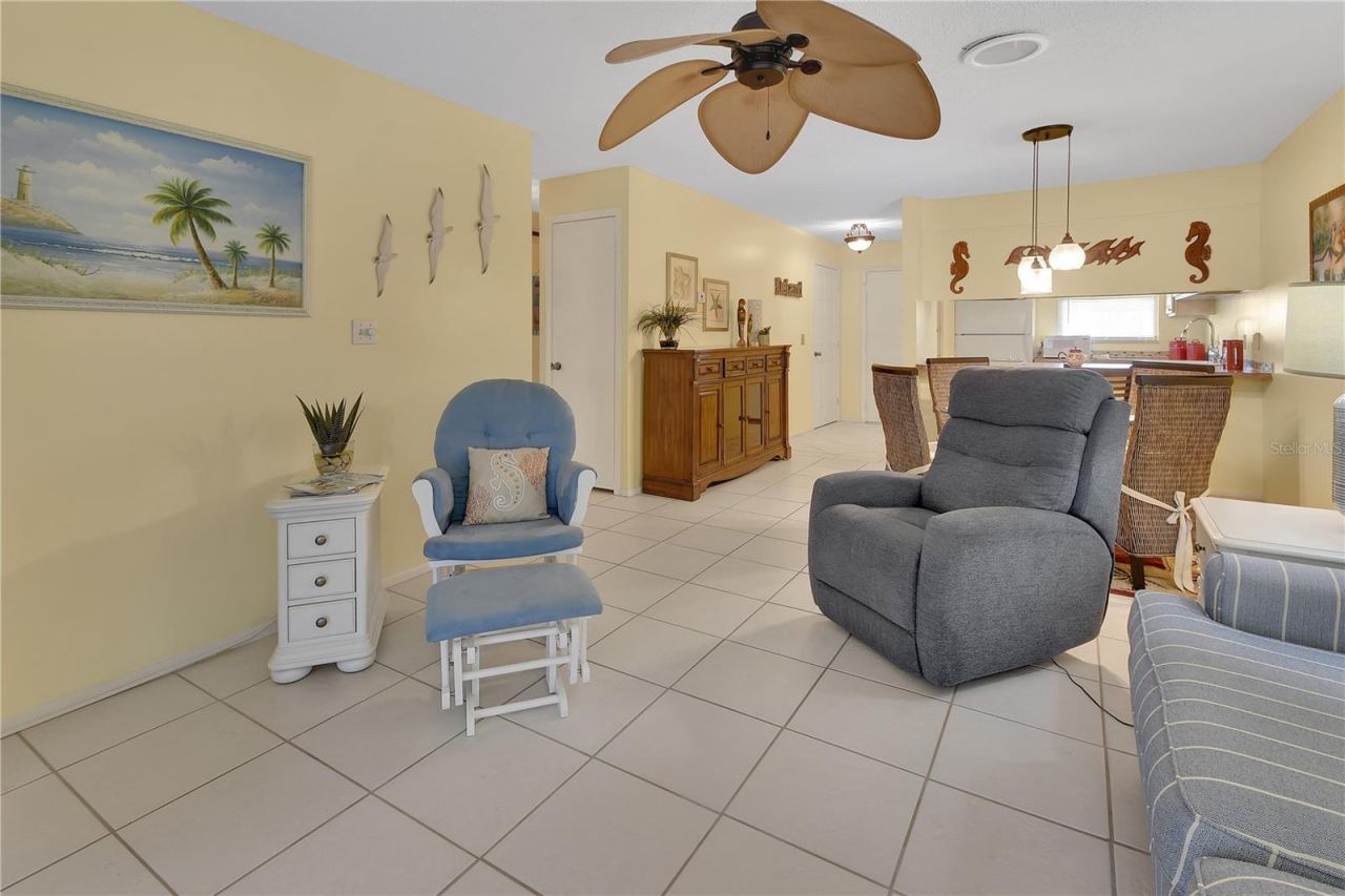 Photo 5 of 7 Fairway Ct #7, Deland, FL 32724