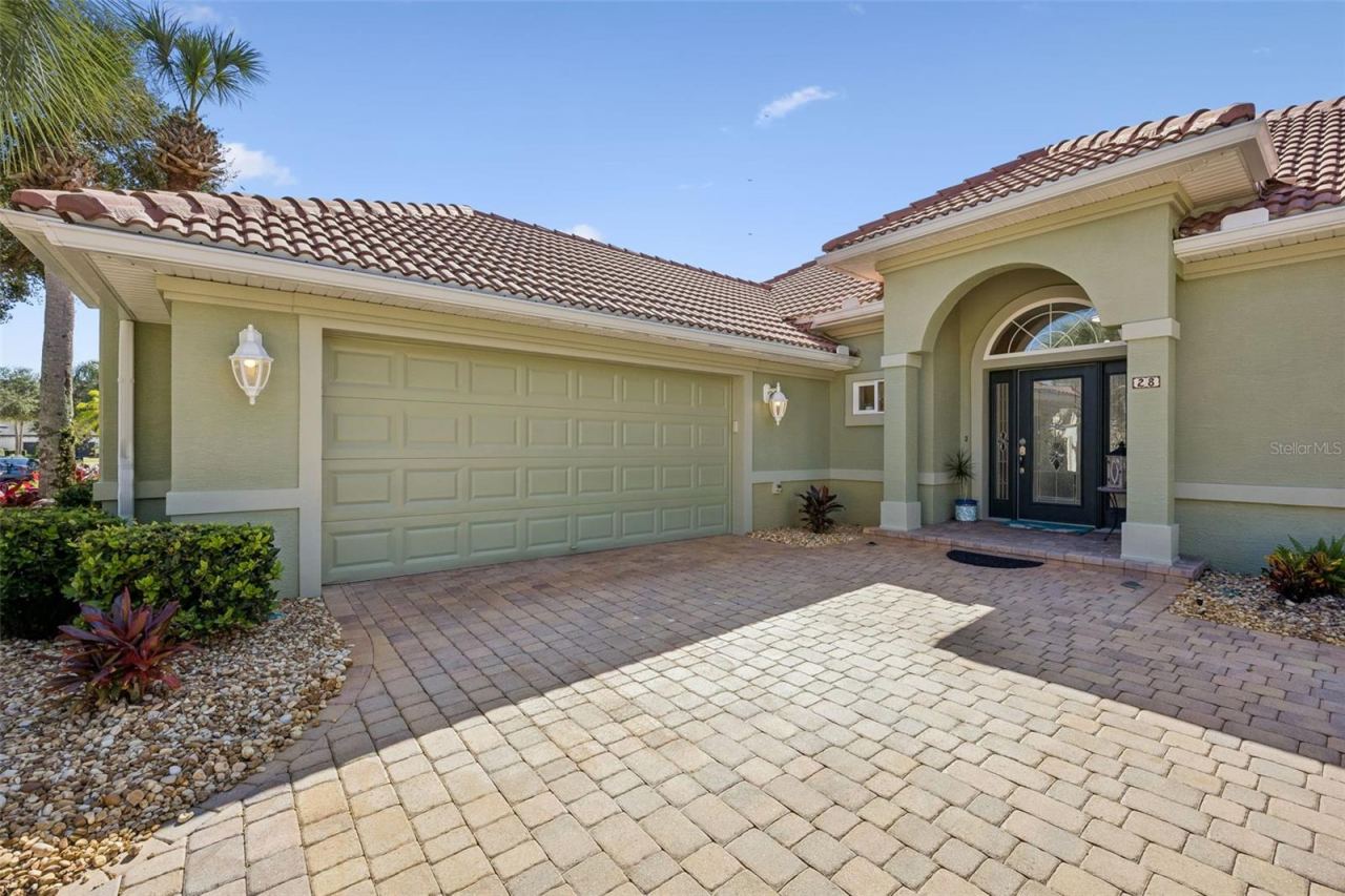 Photo 5 of 28 Oak View Cir E, Palm Coast, FL 32137
