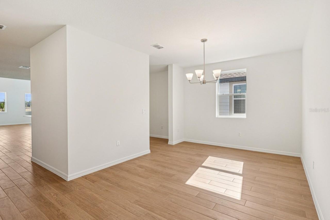 Photo 4 of 12866 Eureka Lemon Dr, Winter Garden, FL 34787