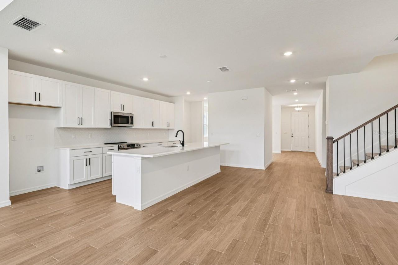 Photo 5 of 12866 Eureka Lemon Dr, Winter Garden, FL 34787