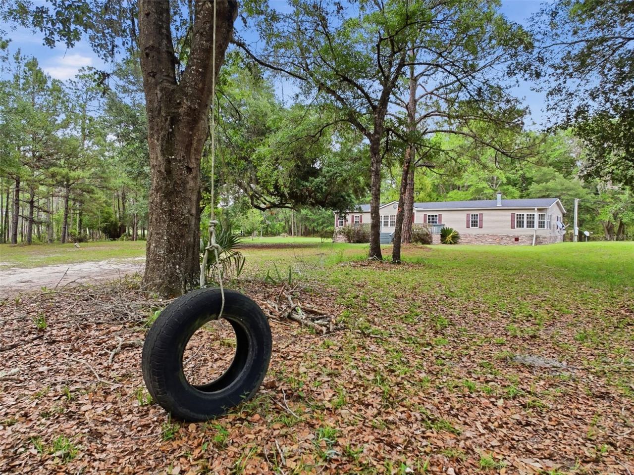 Photo 4 of 17926 Se 49th Pl, Hawthorne, FL 32640
