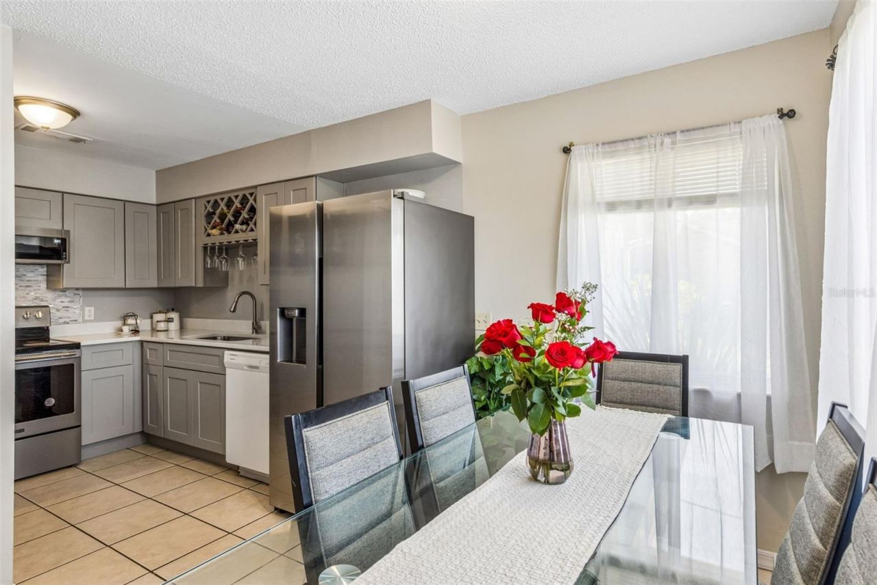 Photo 5 of 713 Goldcoast Dr, Deltona, FL 32725