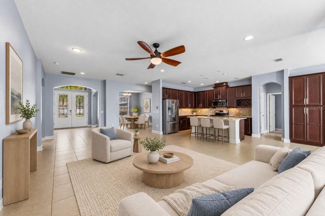 Photo 2 of 2210 Parkside Meadow Dr, Apopka, FL 32712