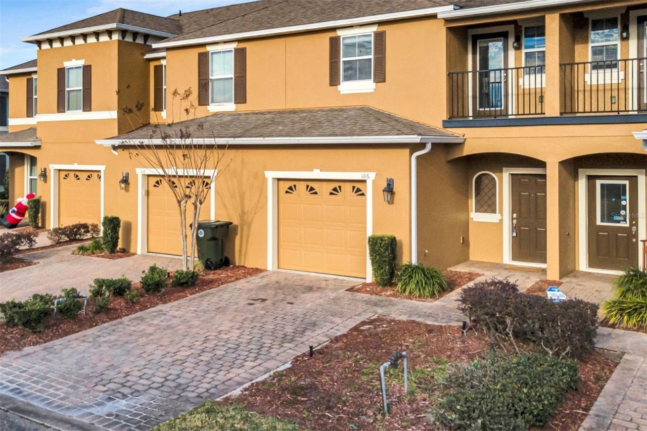 Photo 4 of 106 Carmichael Way, Daytona Beach, FL 32124