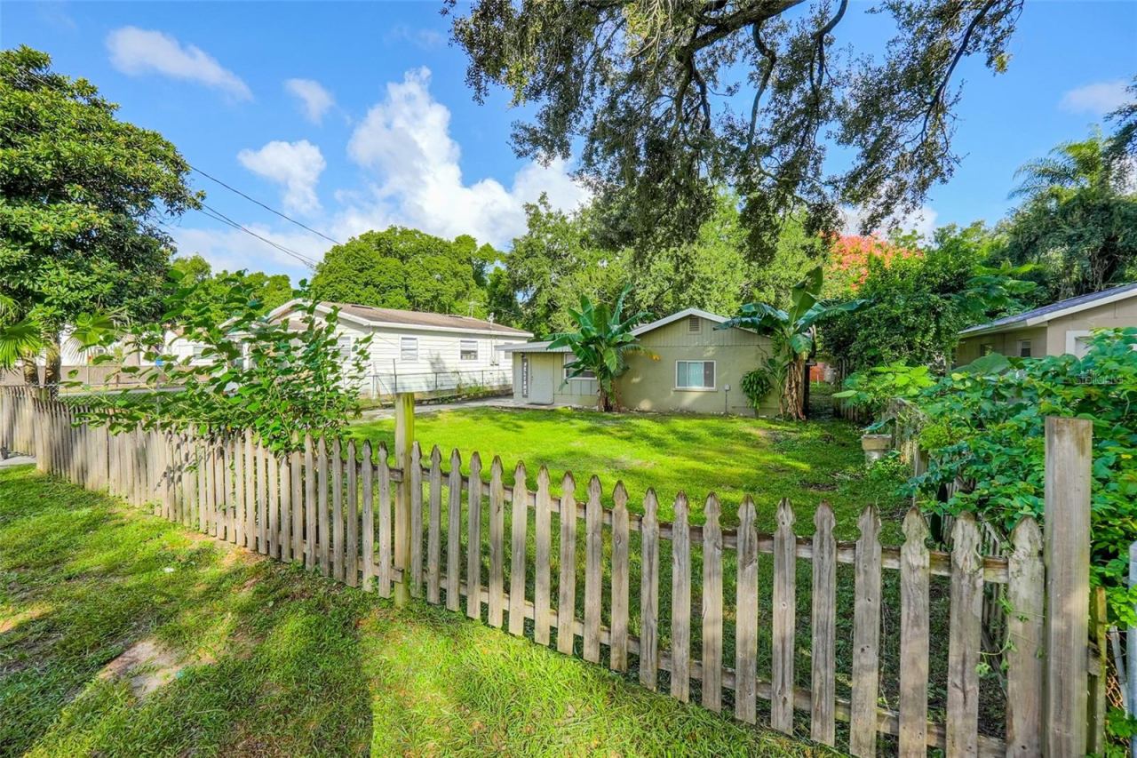 Photo 3 of 2015 Page Ave, Orlando, FL 32806
