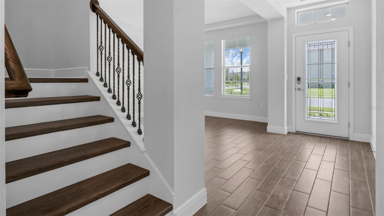 Photo 2 of 11947 Shine View Ln, Winter Garden, FL 34787