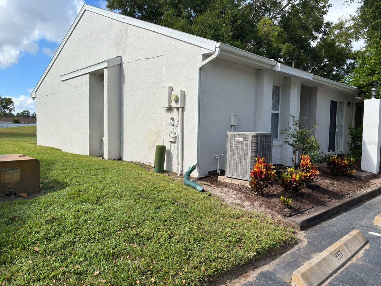 Photo 4 of 949 Pebble Creek Cir, Orlando, FL 32824