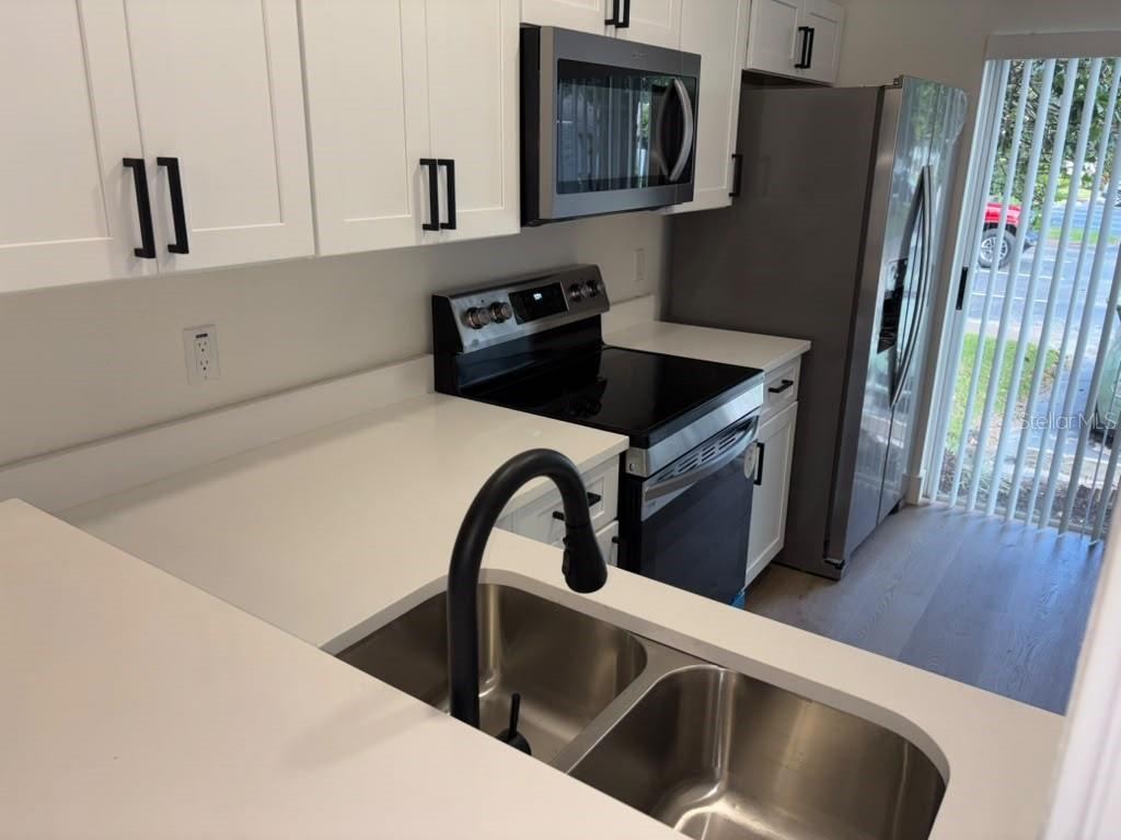 Photo 5 of 949 Pebble Creek Cir, Orlando, FL 32824