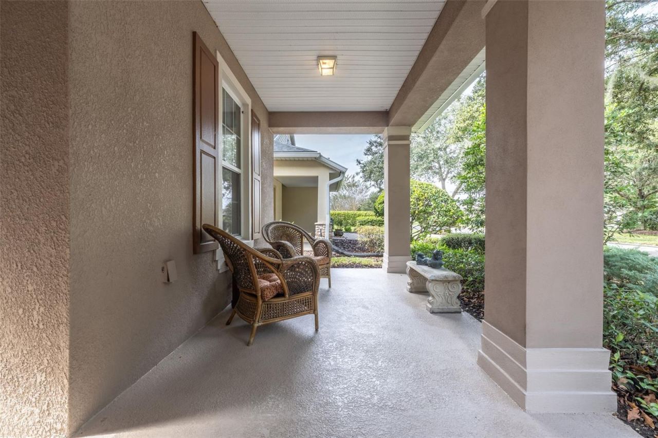 Photo 4 of 1594 Lincolnshire Dr, Deland, FL 32724