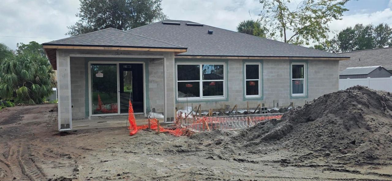 Photo 3 of 163 Bridgehaven Dr, Palm Coast, FL 32137