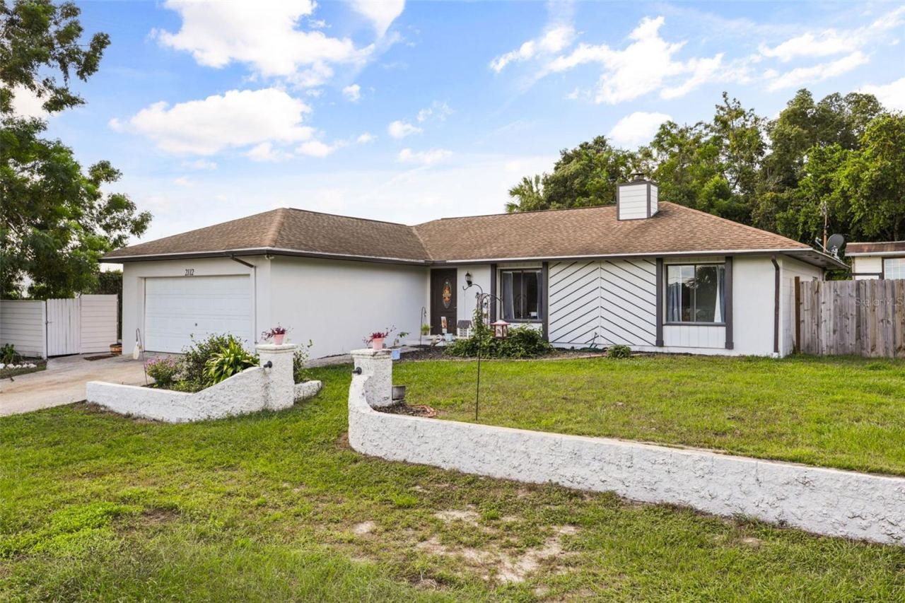 Photo 3 of 2112 Plymouth Sorrento Rd, Apopka, FL 32712