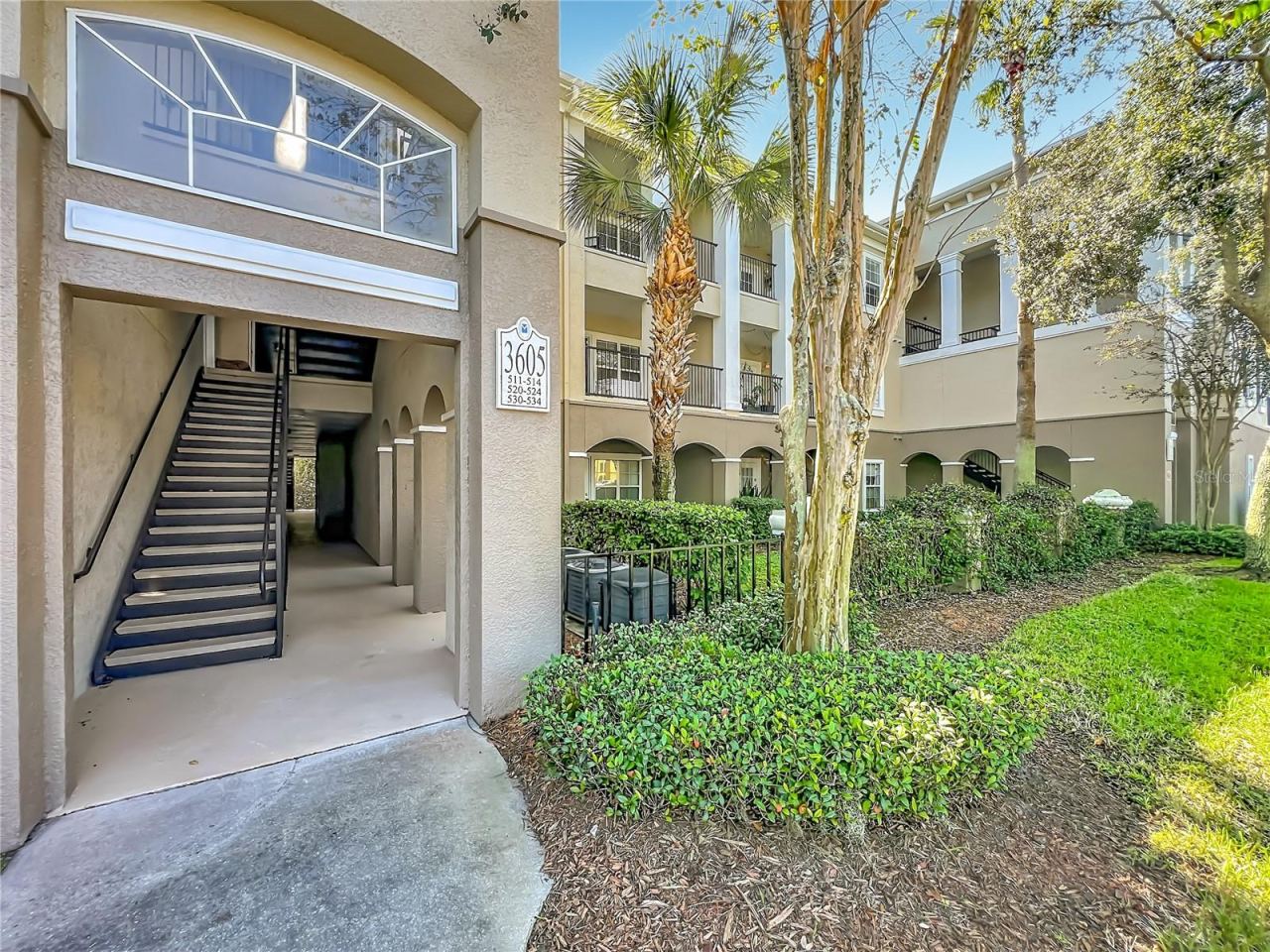 Photo 3 of 3605 Conroy Rd #513, Orlando, FL 32839