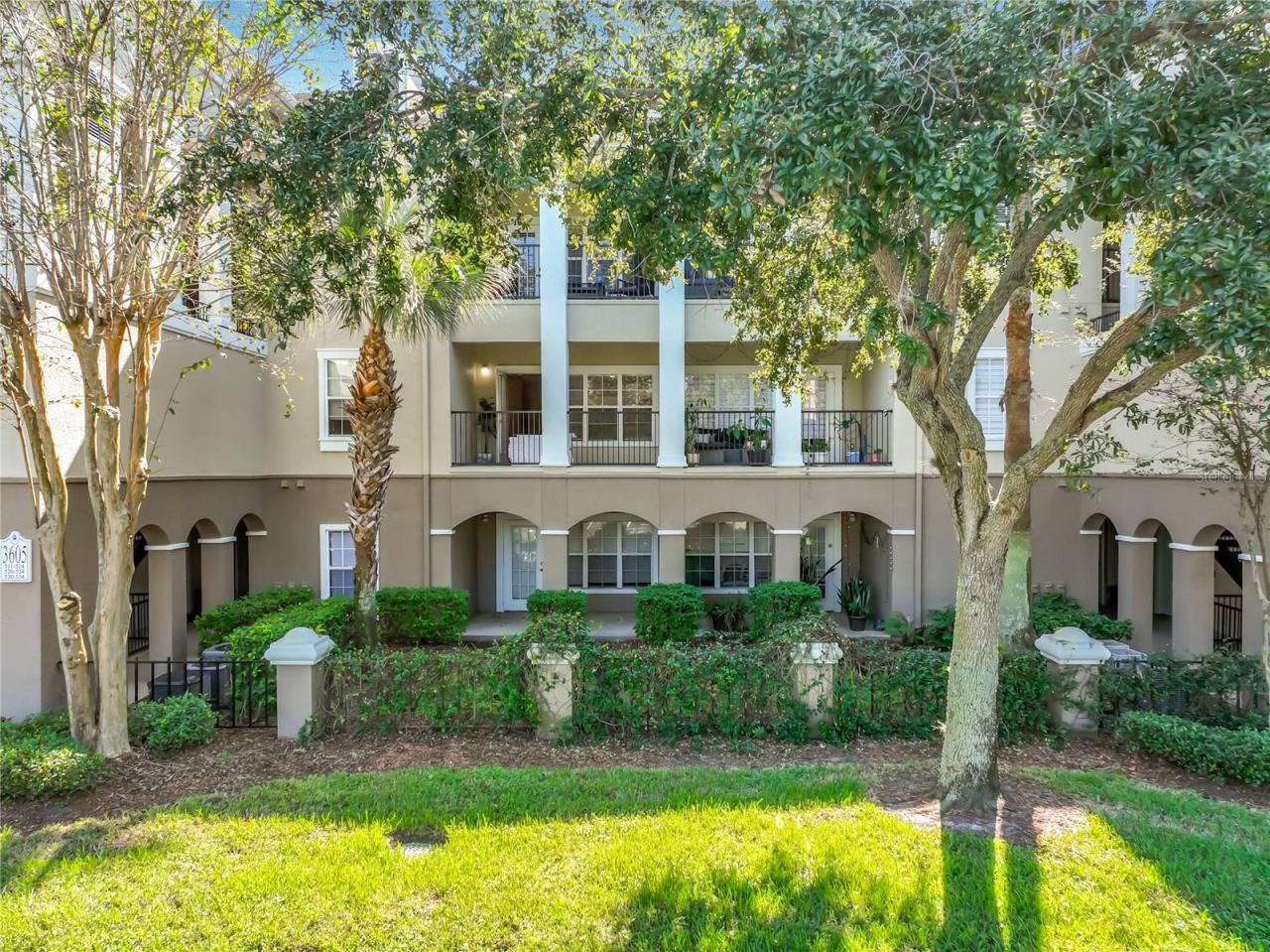 Photo 5 of 3605 Conroy Rd #513, Orlando, FL 32839