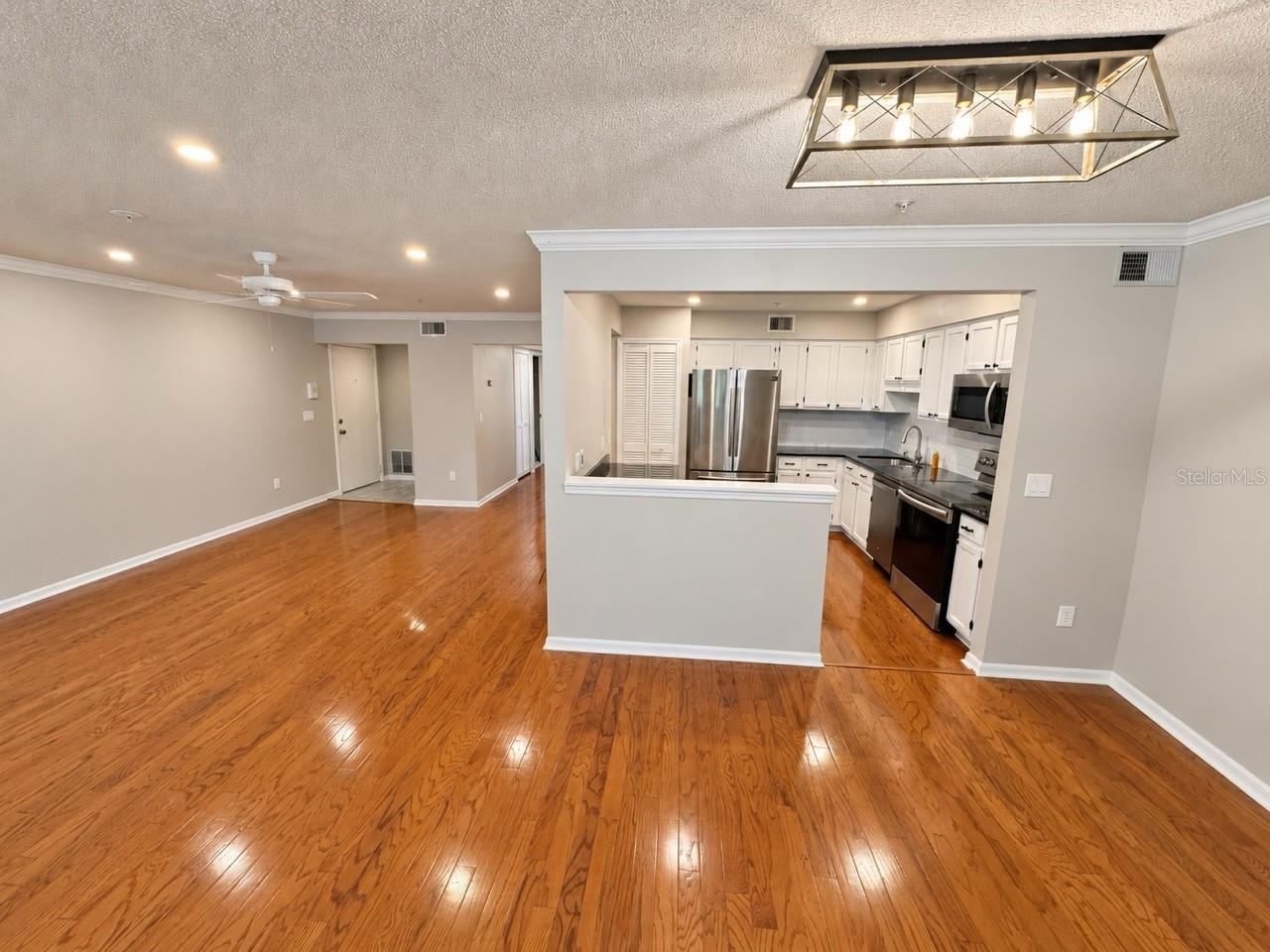 Photo 3 of 5250 Tunbridge Wells Ln #2106, Orlando, FL 32812