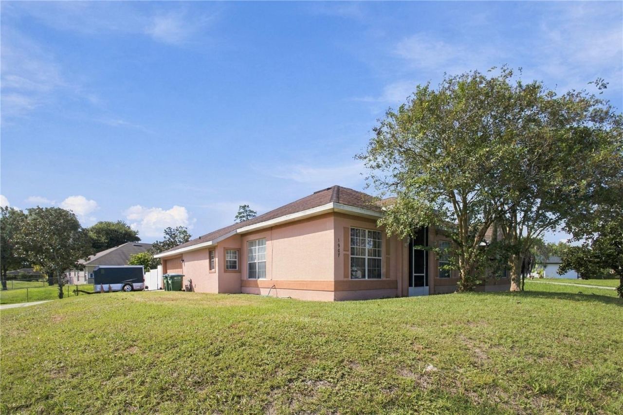 Photo 5 of 1907 Van Allen Cir, Deltona, FL 32738