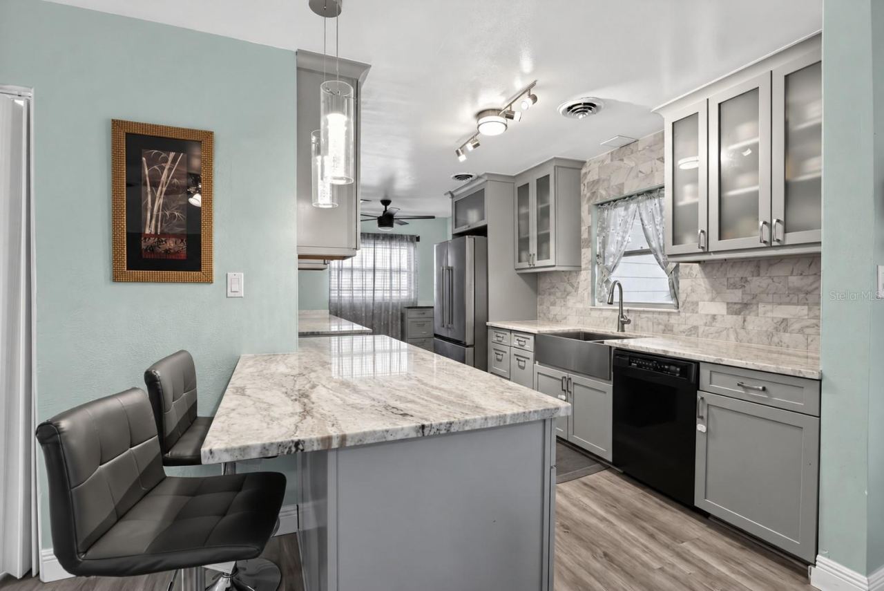 Photo 2 of 603 Carnation Dr, Winter Park, FL 32792