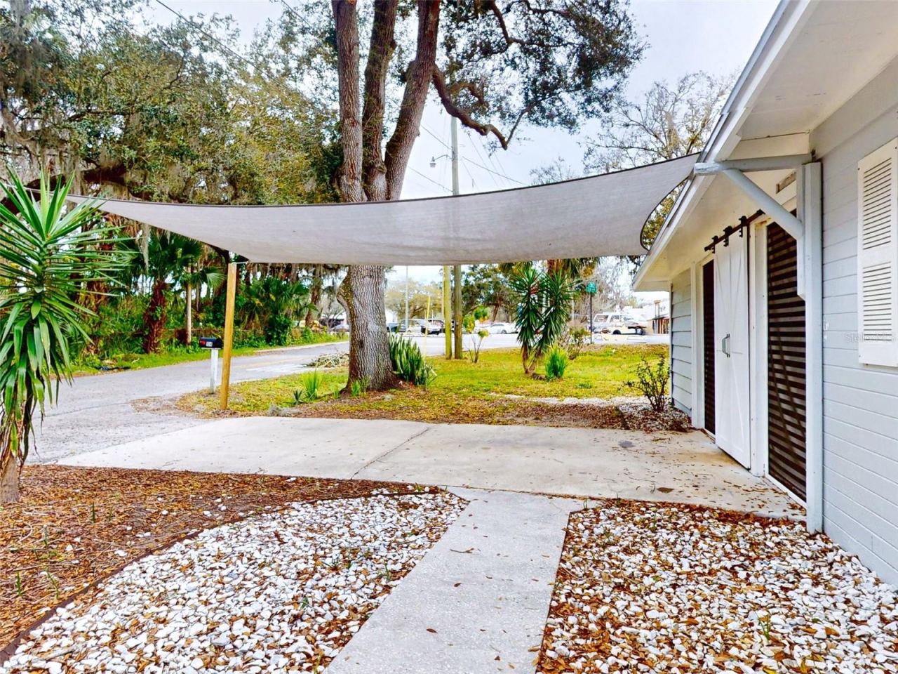 Photo 2 of 104 Fran Dr, New Smyrna Beach, FL 32168