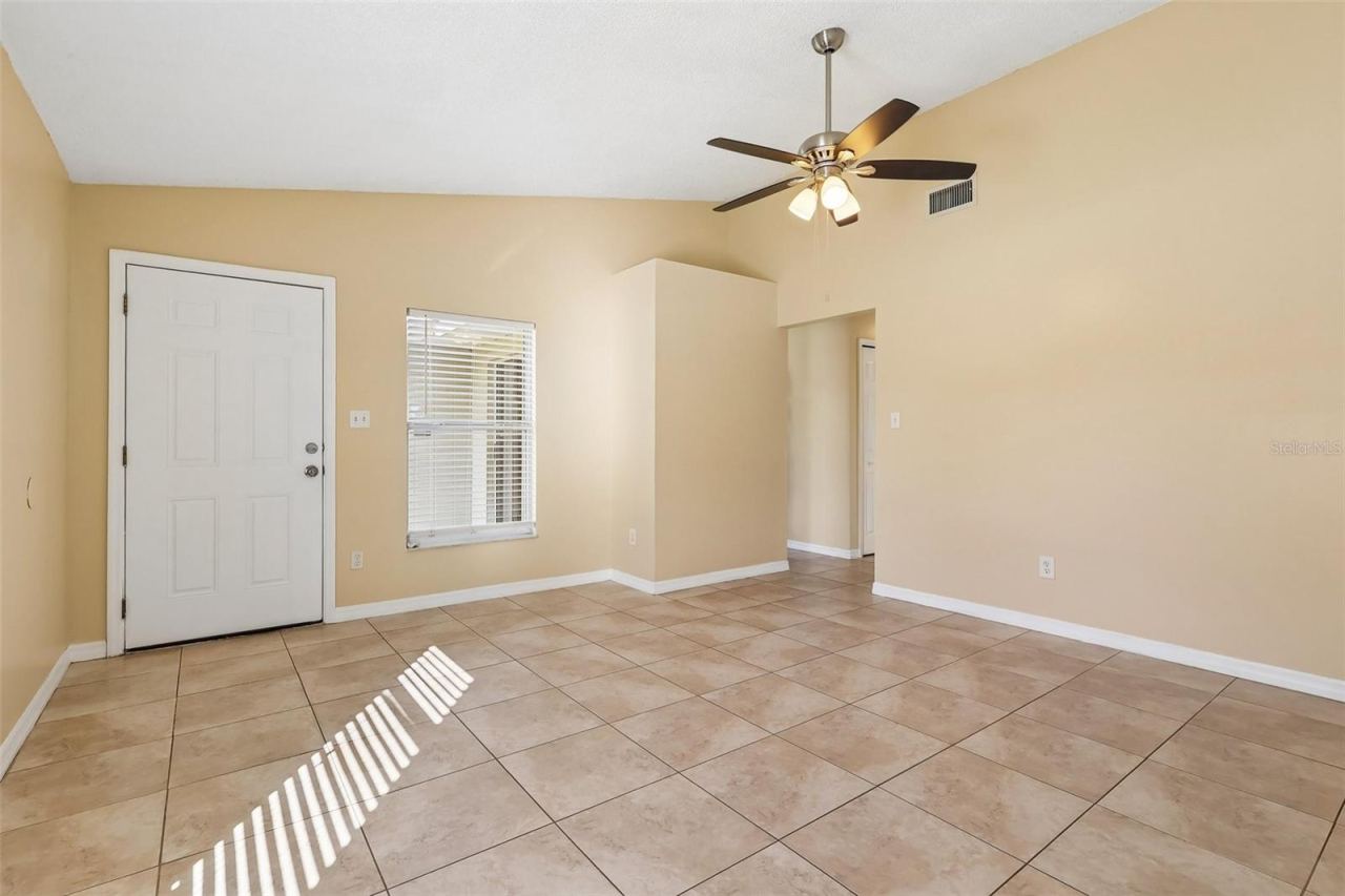 Photo 3 of 10031 Portale Ave, Orlando, FL 32825