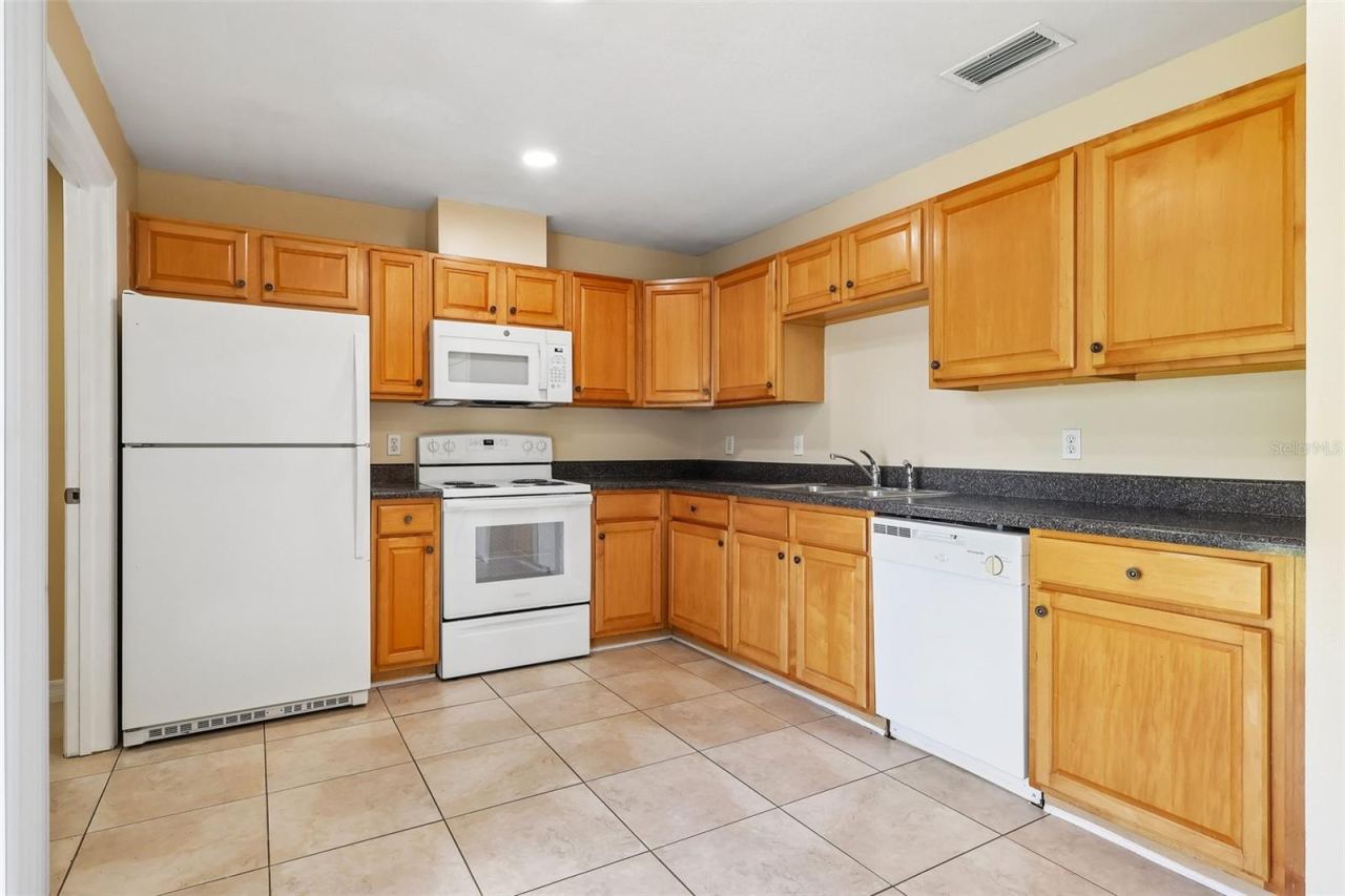 Photo 5 of 10031 Portale Ave, Orlando, FL 32825