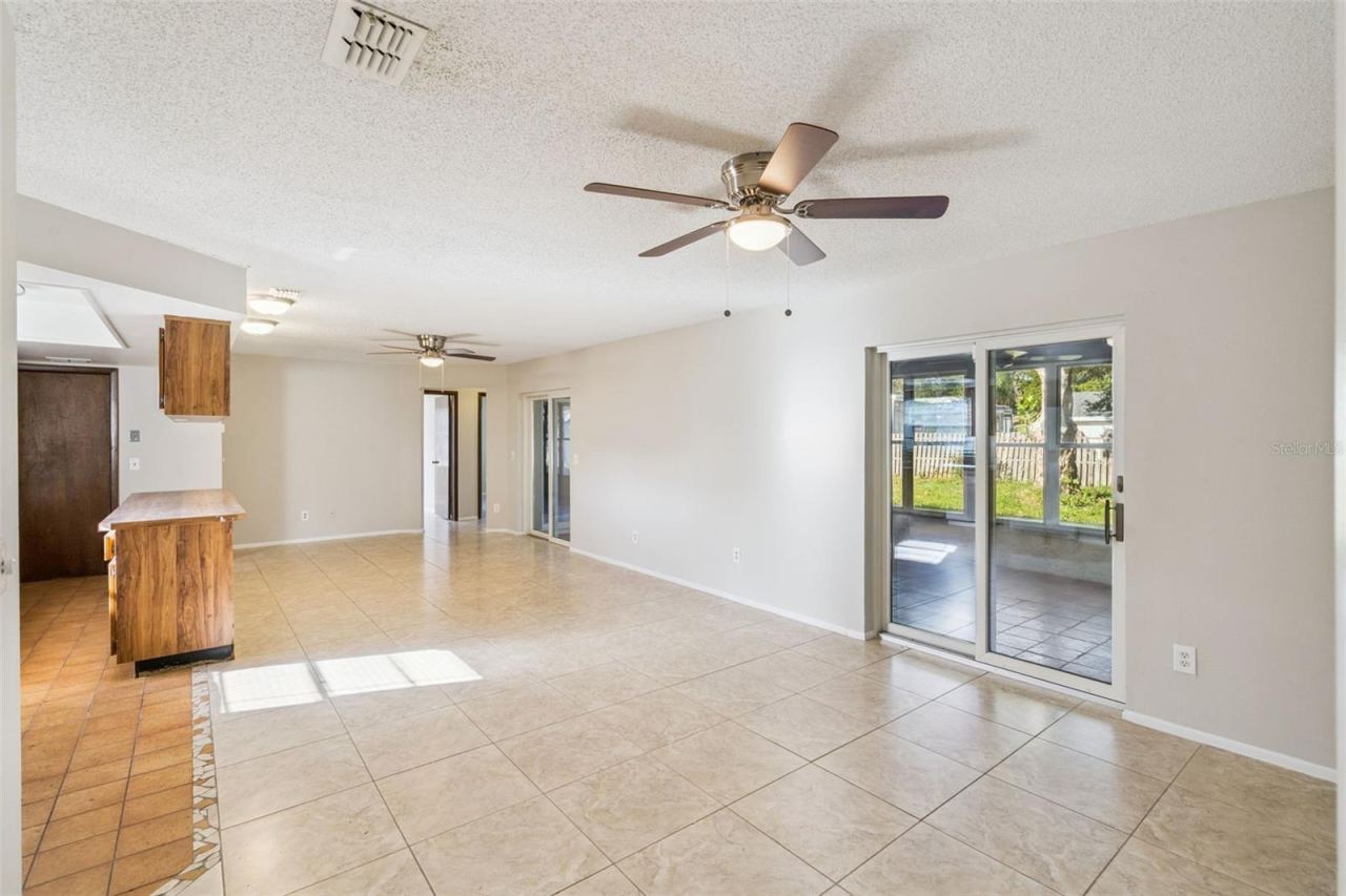 Photo 2 of 1830 Gladiolas Dr, Winter Park, FL 32792