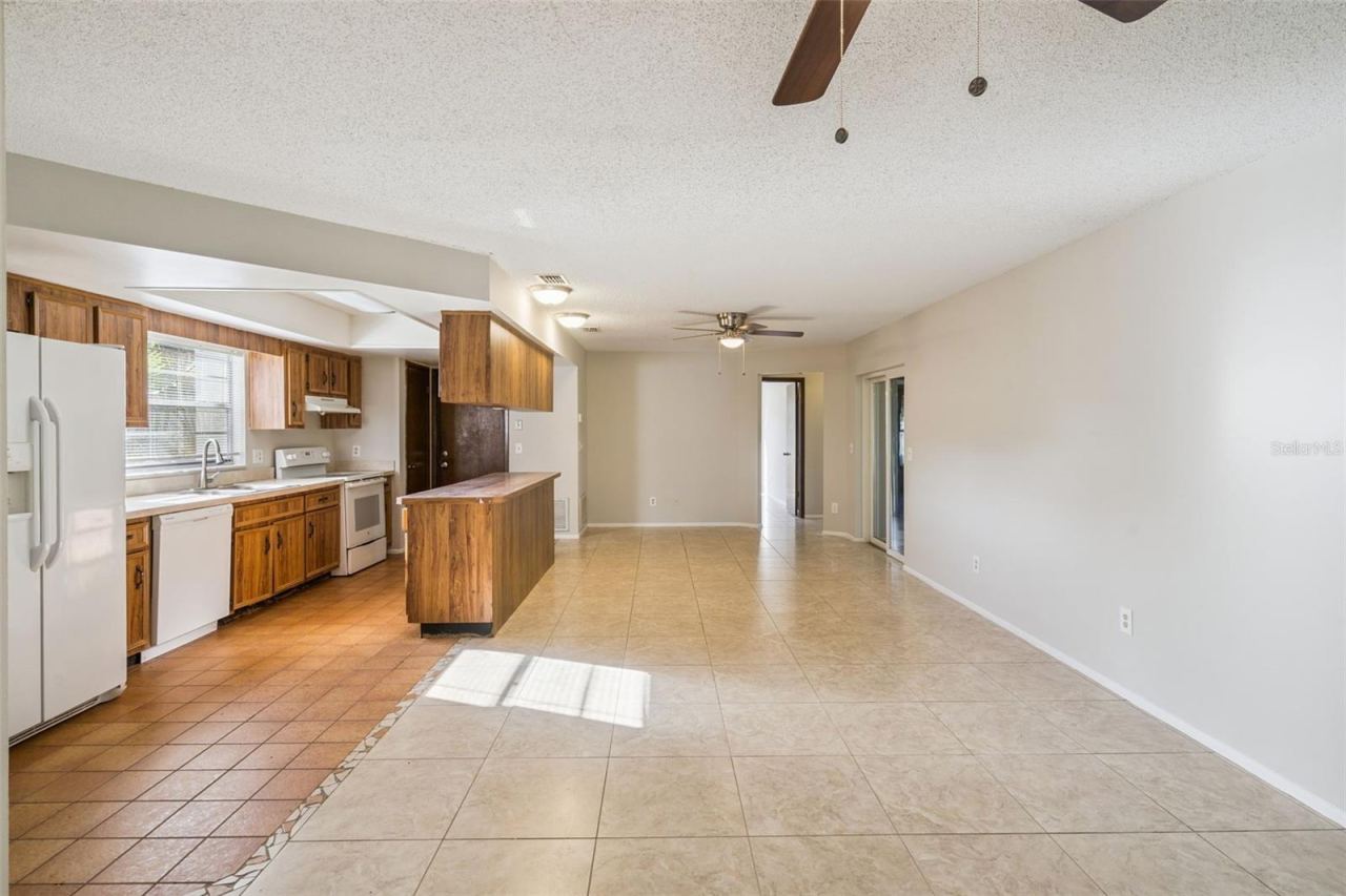Photo 3 of 1830 Gladiolas Dr, Winter Park, FL 32792