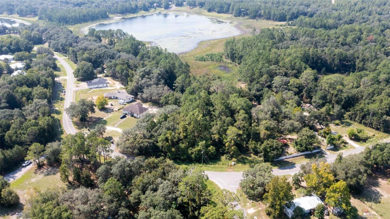 Photo 3 of 101 Ashley Lake Dr, Melrose, FL 32666