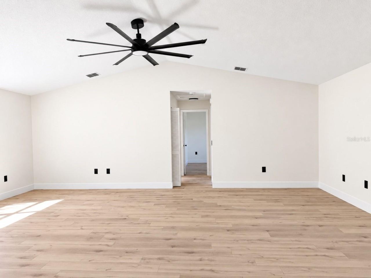 Photo 5 of 3180 Hanley St, Deltona, FL 32738