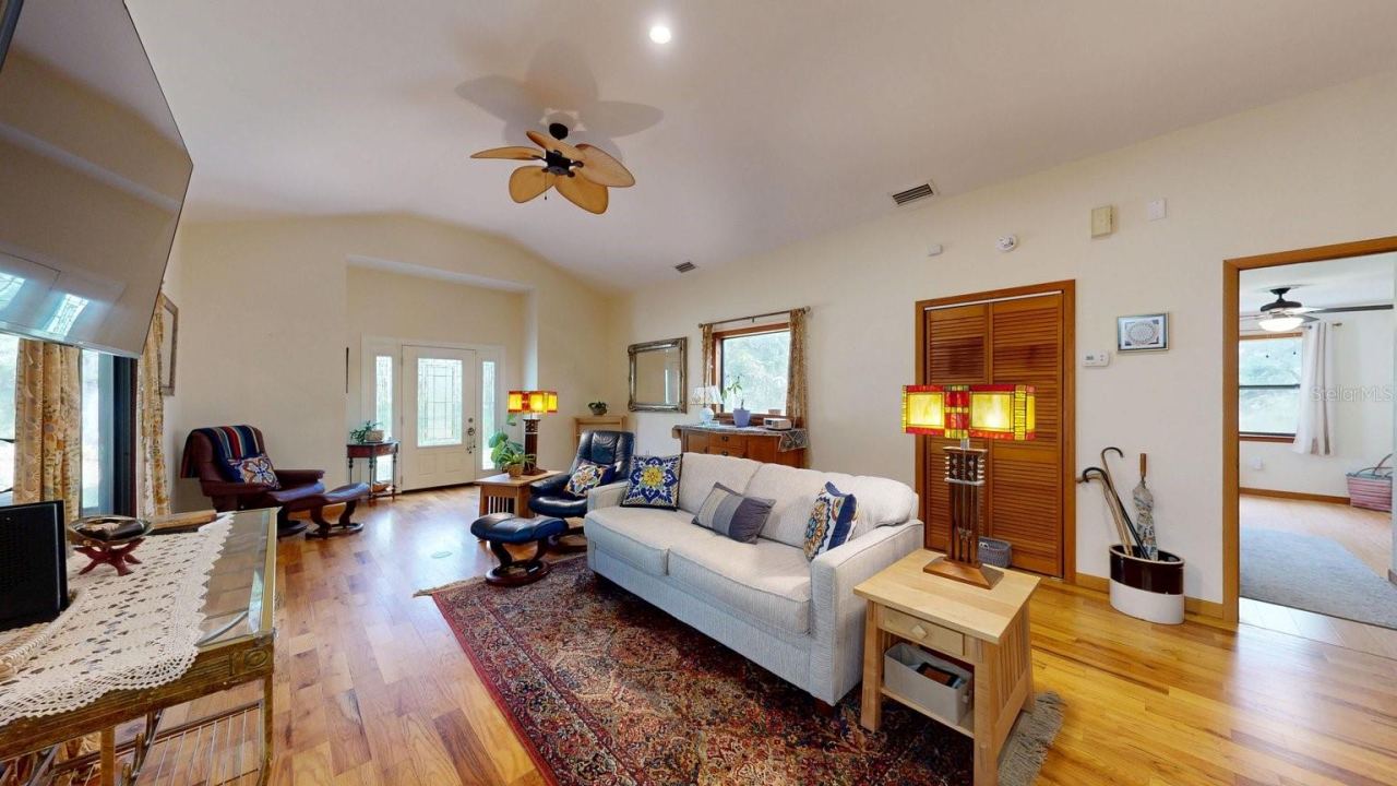 Photo 5 of 1541 Berrybush St, Bunnell, FL 32110