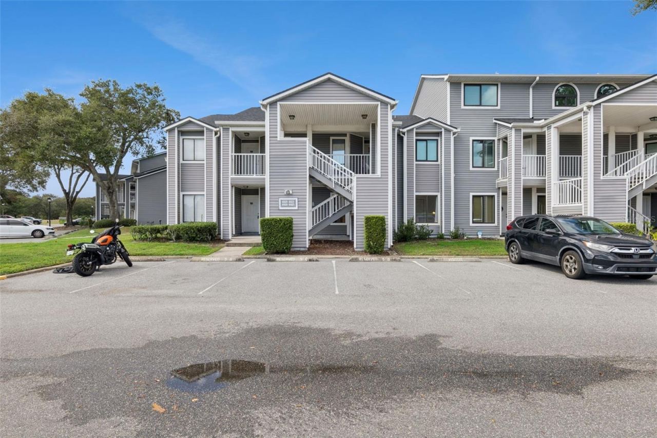 Photo 2 of 2254 Grenwich Ave #2254, Orlando, FL 32817