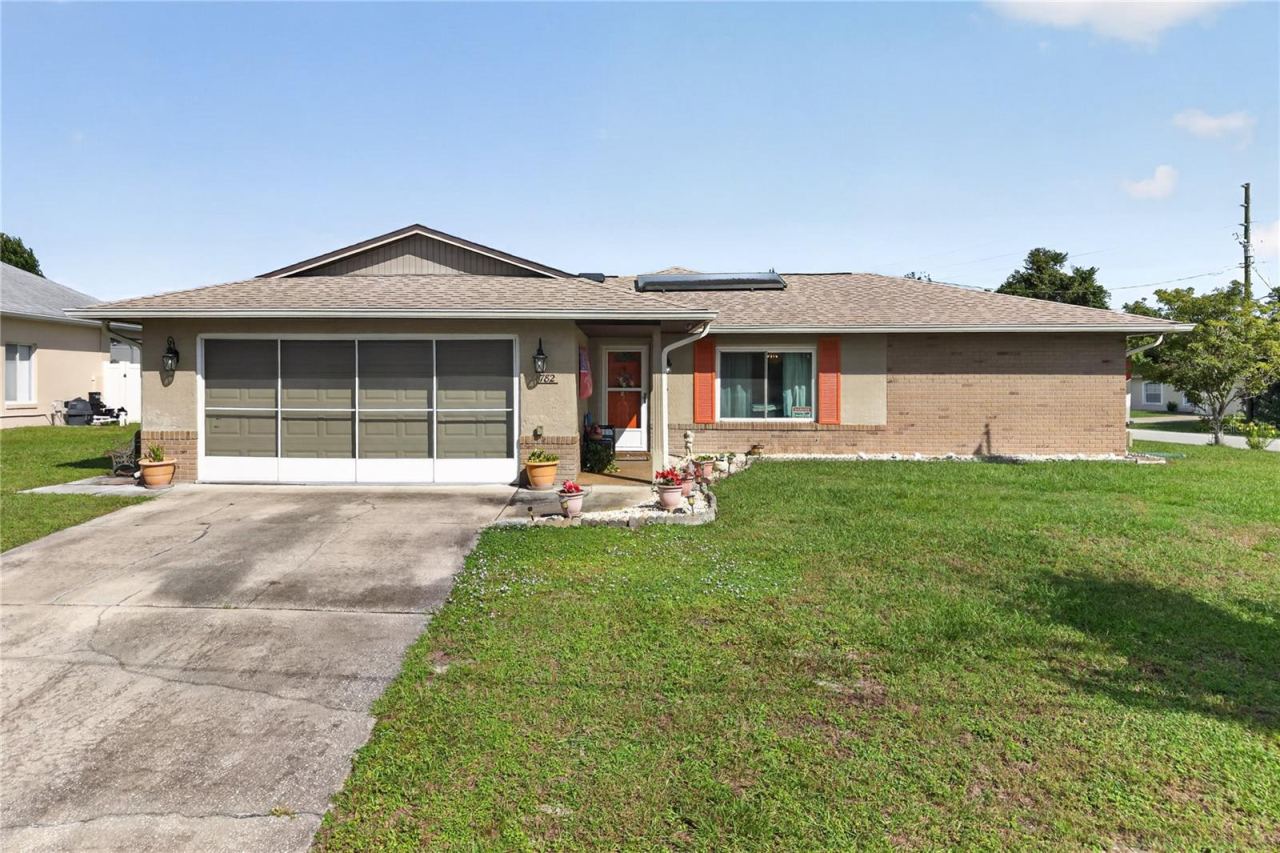 Photo 2 of 782 Armadillo Dr, Deltona, FL 32725