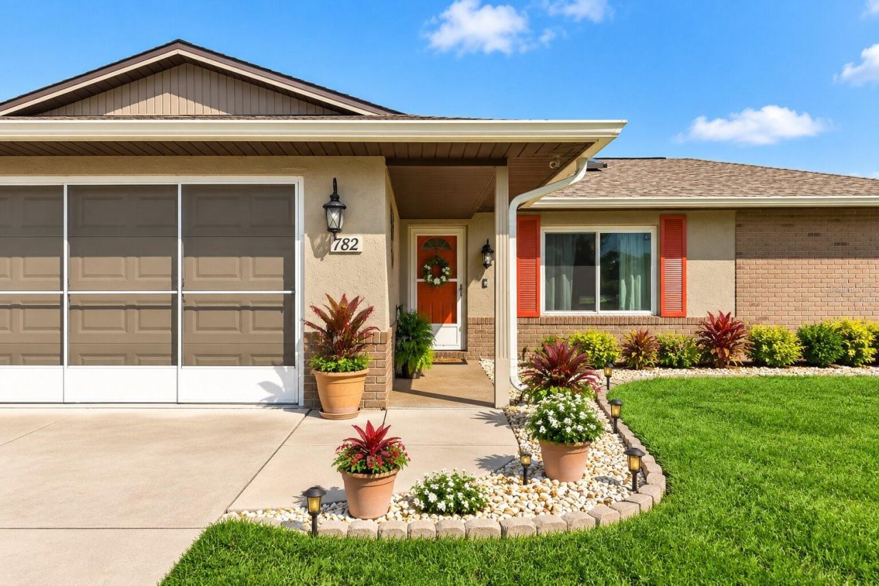 Photo 3 of 782 Armadillo Dr, Deltona, FL 32725