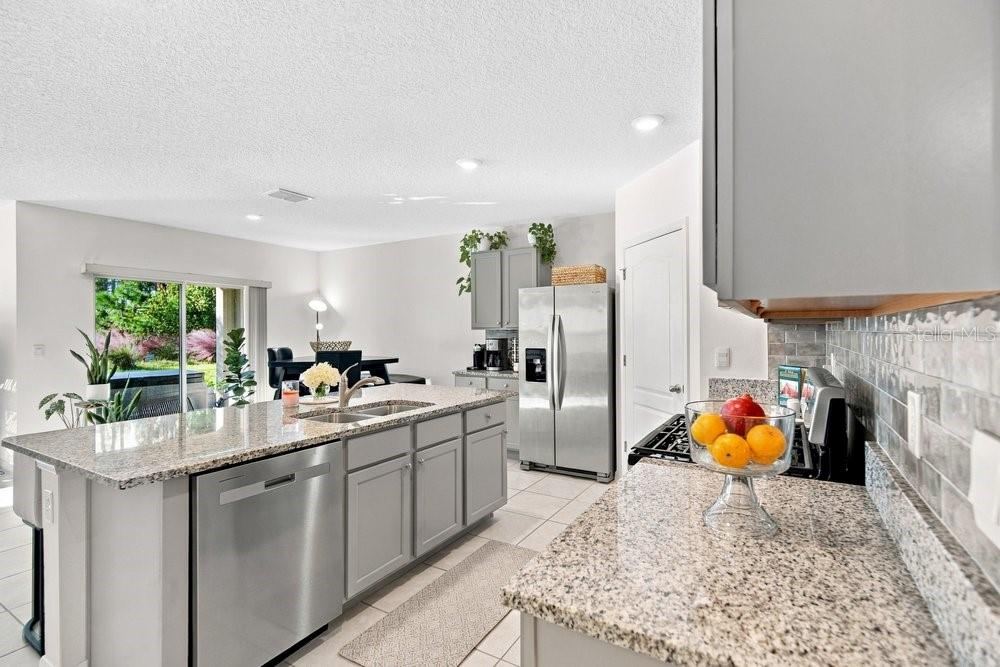 Photo 5 of 843 Lazio Cir, Debary, FL 32713