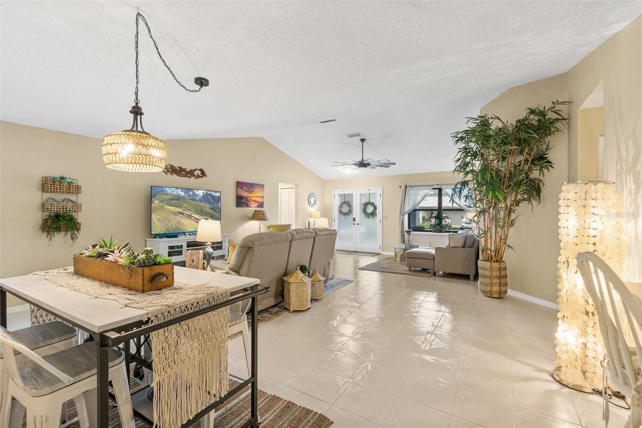 Photo 5 of 49 Wellshire Ln, Palm Coast, FL 32164