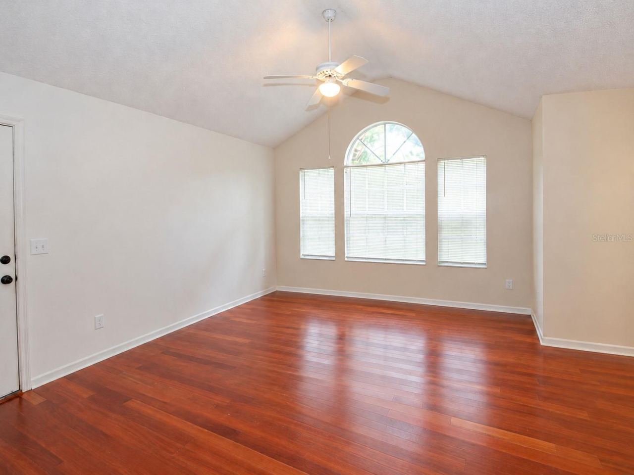 Photo 2 of 1021 S Hiawassee Rd #3927, Orlando, FL 32835