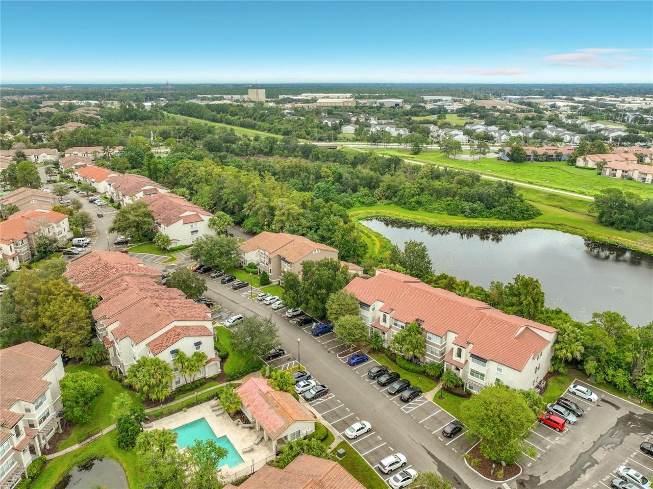 Photo 5 of 5140 Conroy Rd #18, Orlando, FL 32811