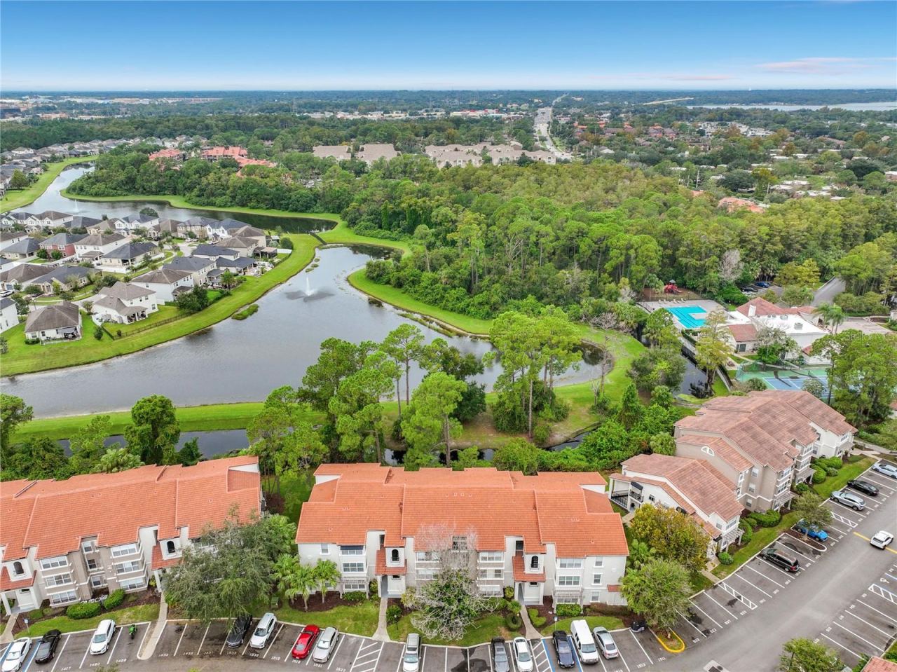 Photo 2 of 5164 Conroy Rd #16, Orlando, FL 32811