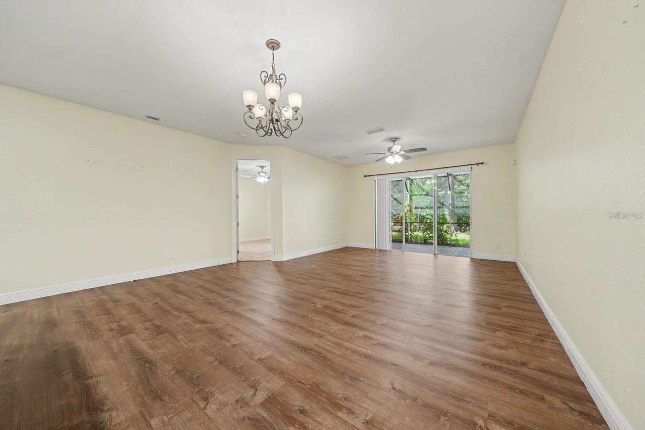 Photo 3 of 10329 Belfry Cir, Orlando, FL 32832
