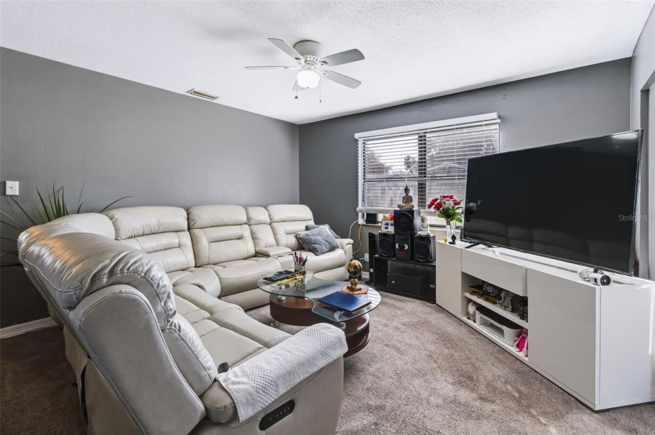 Photo 4 of 1884 Attucks Ave, Orlando, FL 32811